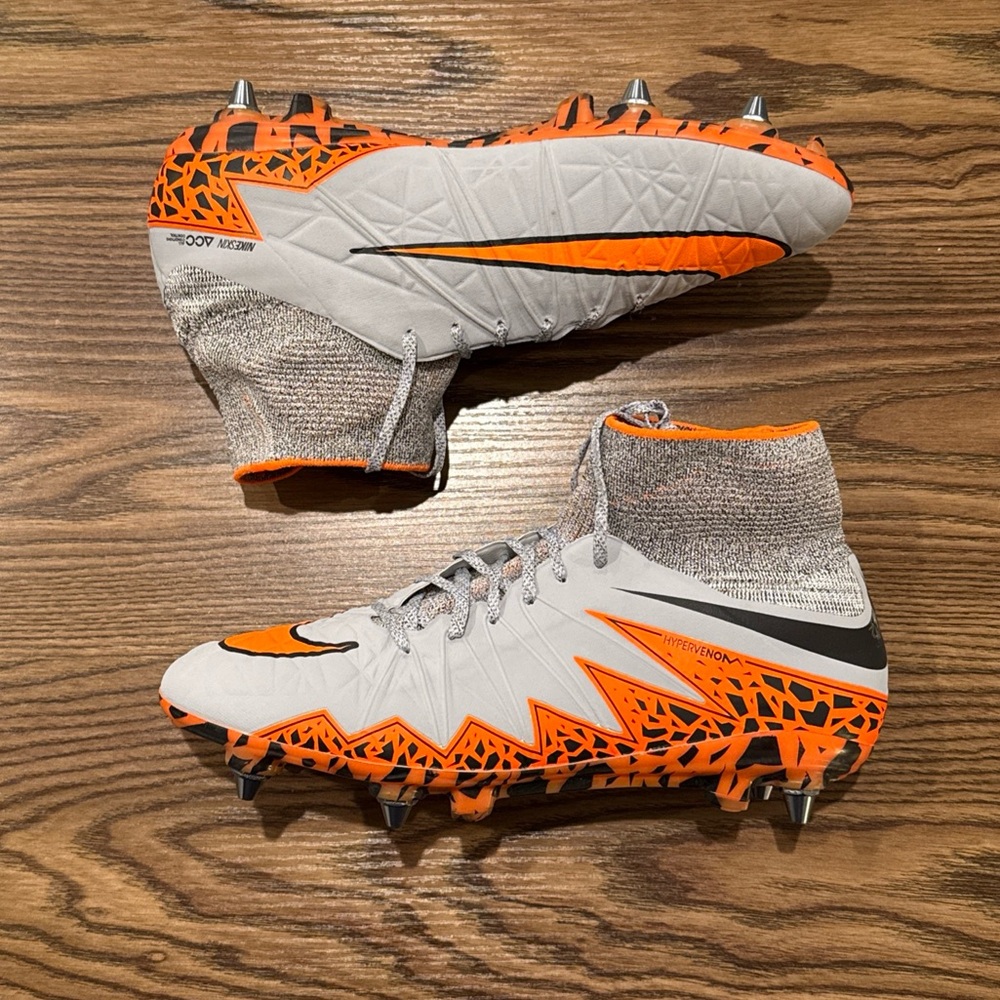 Men’s Size 8.5 Nike Hypervenom Phantom II 2 SG-Pro ACC Soccer Cleats 747489-080